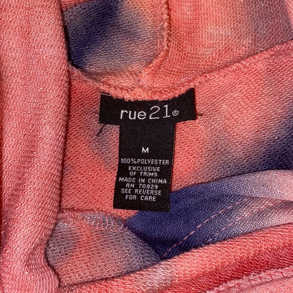 ✨HP✨Tie Dye Cropped Hoodie - Picture 2 of 4